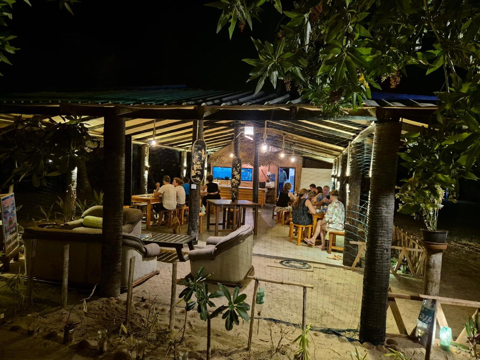 Blissbay @ The Rock Hotel นิลาเวลี ภายนอก รูปภาพ