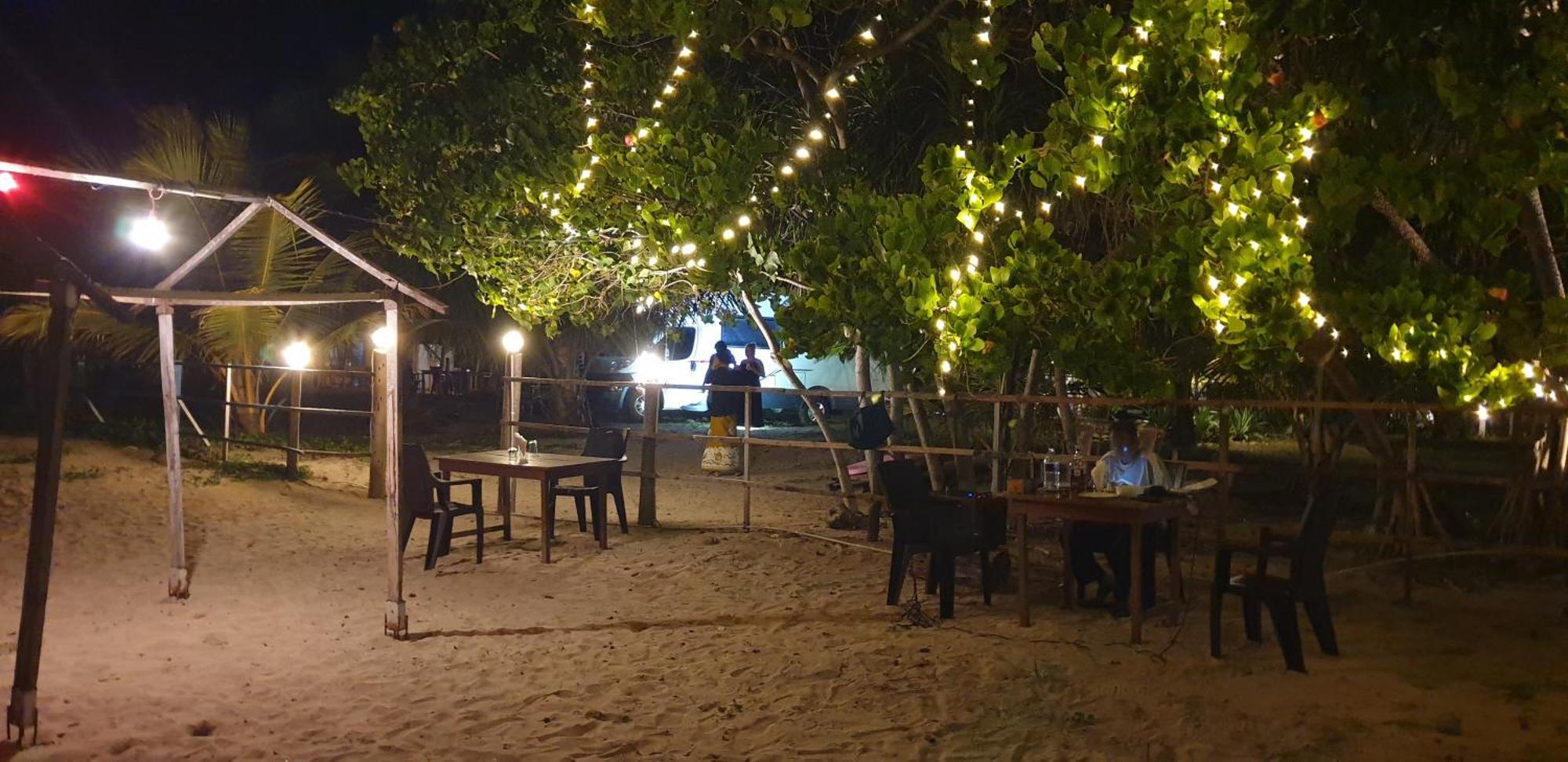 Blissbay @ The Rock Hotel นิลาเวลี ภายนอก รูปภาพ